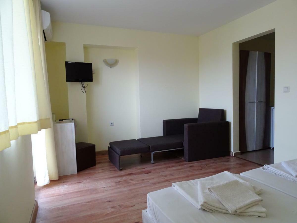 Kovachevi House Hotel Primorsko Exterior photo